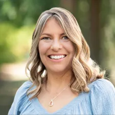 Tracy Nodine, CISR 